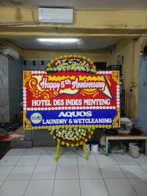 Papan Bunga di Panunggangan Barat
