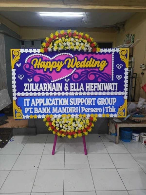 Papan Bunga di Panunggangan Barat